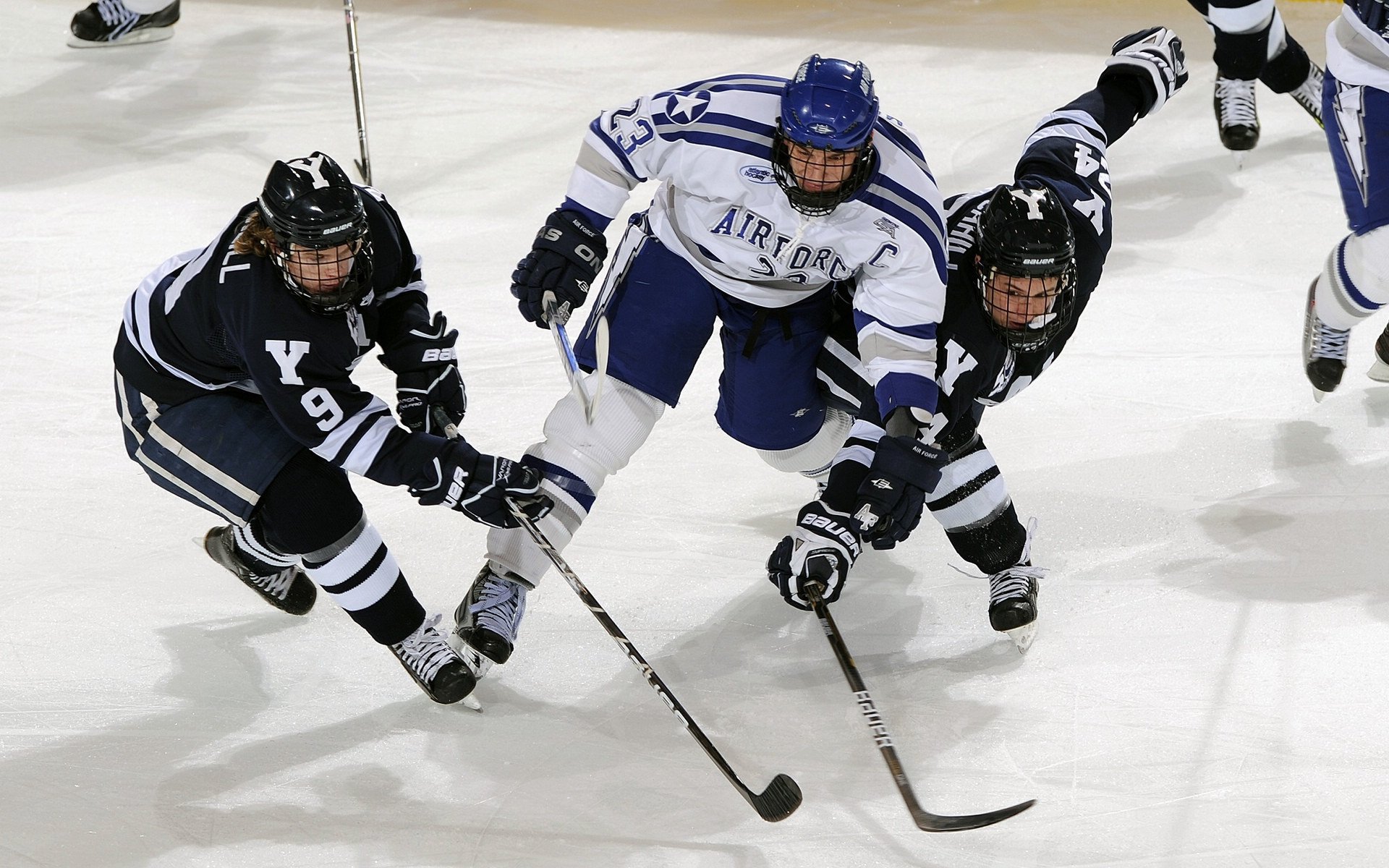 德甲榜首大战结束 双方各取一分